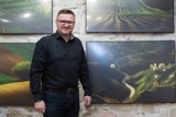 Wystawa zdjęć Piotra Michalca w Pińczowie. Fotografie oddają klimat Ponidzia