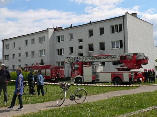 Pożar mieszkania w Pawłowicach: Cztery osoby zatruły się dymem