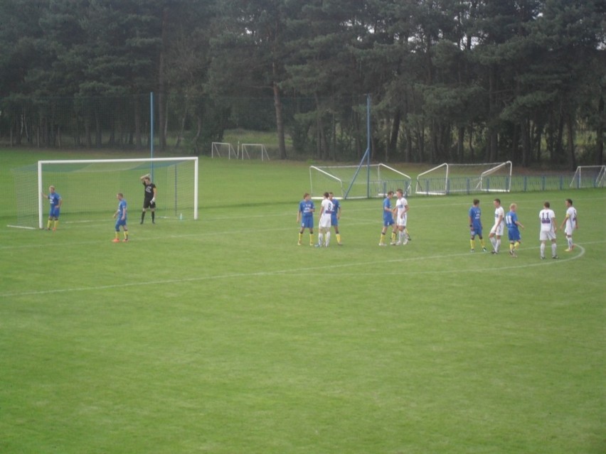 Błękitni Wronki pokonali Sokół Rakoniewice 4:0