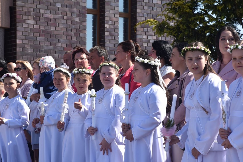 Pierwsza Komunia Święta w kościele Świętego Józefa Opiekuna...