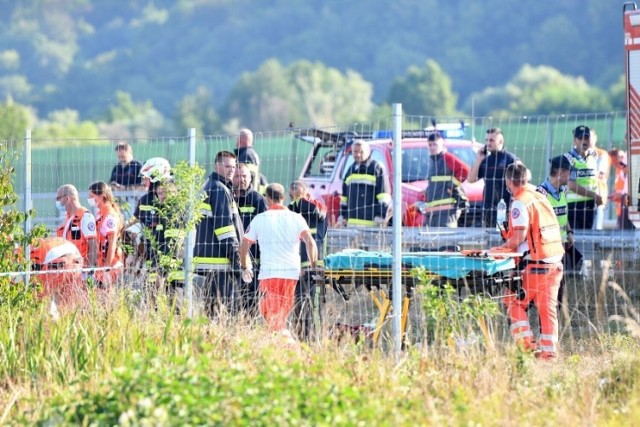 Tragiczny wypadek w Chorwacji. Zginęło 12 osób. Na pokładzie autokary były osoby z diecezji włocławskiej.