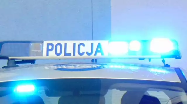 Dzięki sąsiadom i interwencji dzielnicowego policji samotna 68-latka na os. Zasole w Oświęcimiu w porę otrzymała pomoc