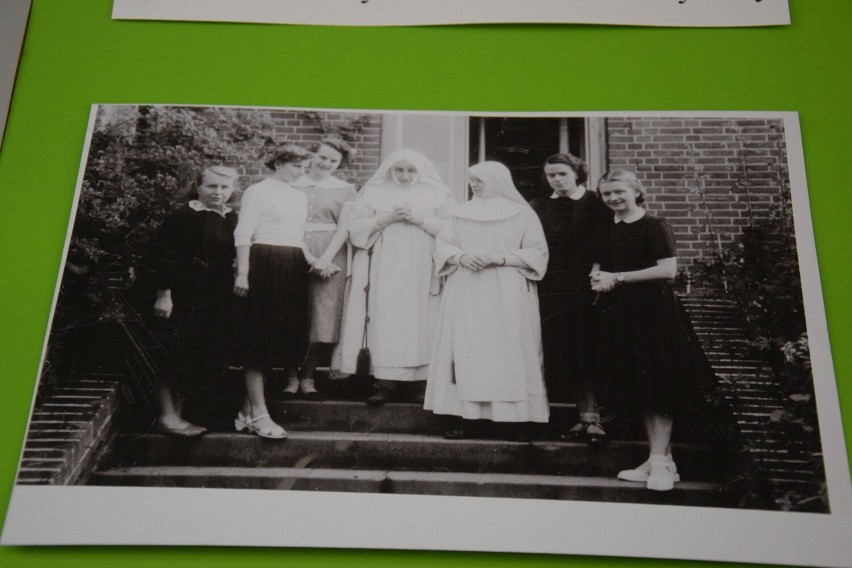 Zdjęcia z wystawy na 75-lecie szczecineckiego domu zakonnego...