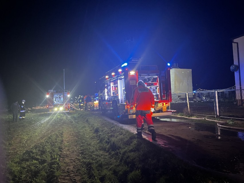 Wybuch gazu w Sędzińcu. Cztery osoby poszkodowane, jedną z nich znaleziono pod gruzami. Poszukiwania wciąż trwają