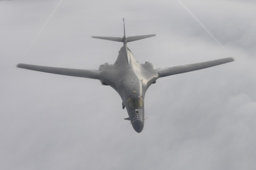F16 z bazy w Łasku latały z amerykańskimi bombowcami strategicznymi B1