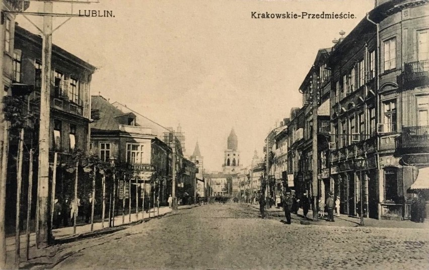 1905–1910
Fragment Krakowskiego Przedmieścia. Widok na Bramę...