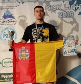 Adrian Piątkowski z Klubu Sportów Walki Włocławek wicemistrzem Polski w kickboxingu