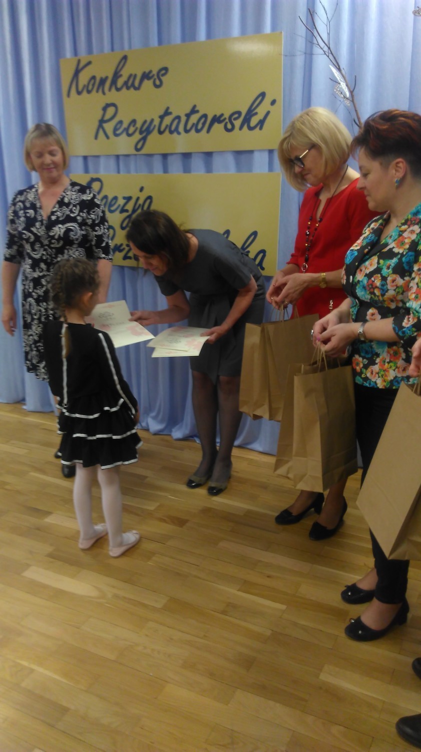 Publiczne Przedszkole Nr 27 „Radość” w Kaliszu zaprosiło na Konkurs Recytatorski "Poezja Przedszkolaka". ZDJĘCIA, WYNIKI