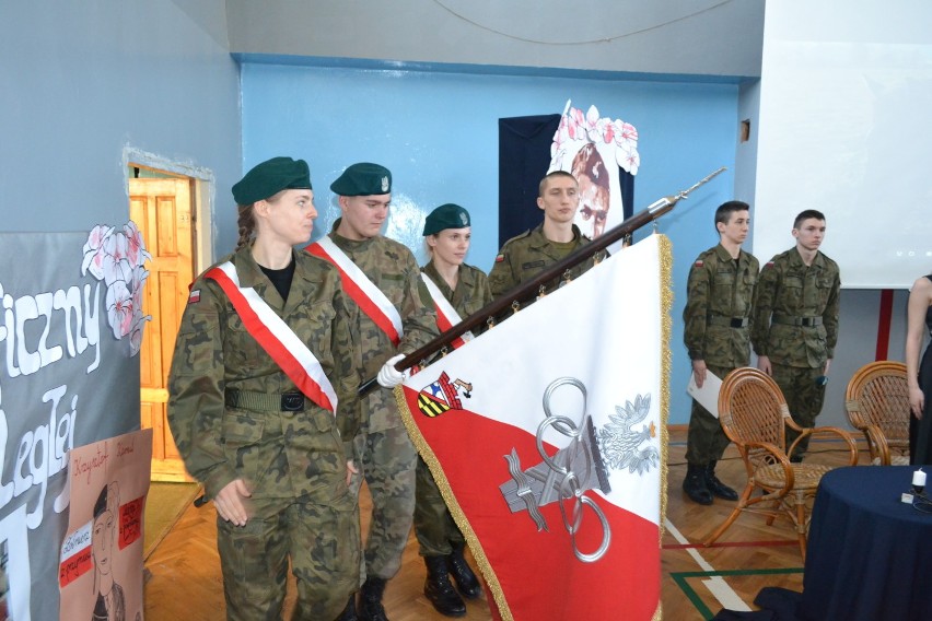 LO Baczyński Sosnowiec: zainaugurowano działalność Szkolnego Klubu Historycznego im. AK [ZDJĘCIA]