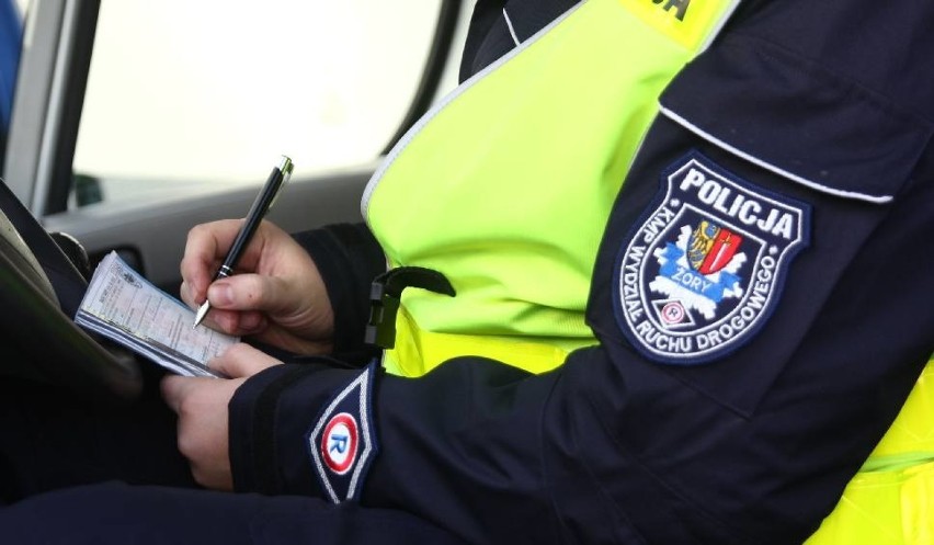 Kolejne zatrzymania policjantów w Żorach. 2 kolejnych policjantów z zarzutami