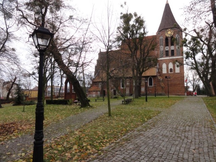 Pruszcz Gdański: Na wieżę kościoła powróciły maswerki. To rzadkość na Pomorzu [ZDJĘCIA]