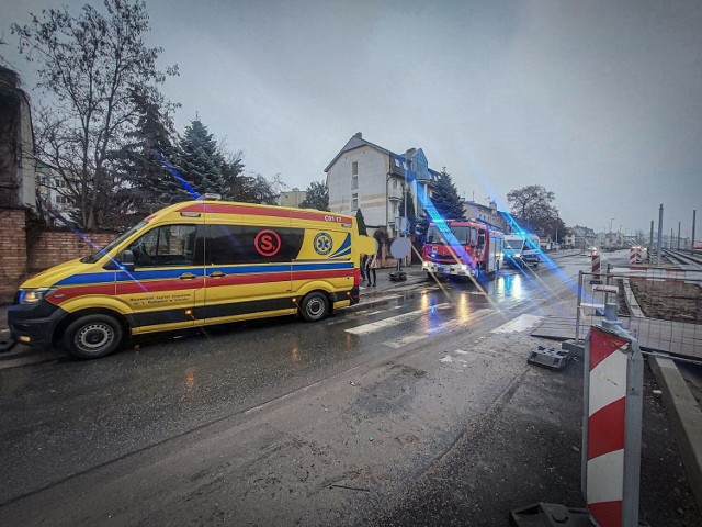 Na Szosie Chełmińskiej w Toruniu doszło do potrącenia rowerzystki, która jechała ścieżką rowerową.