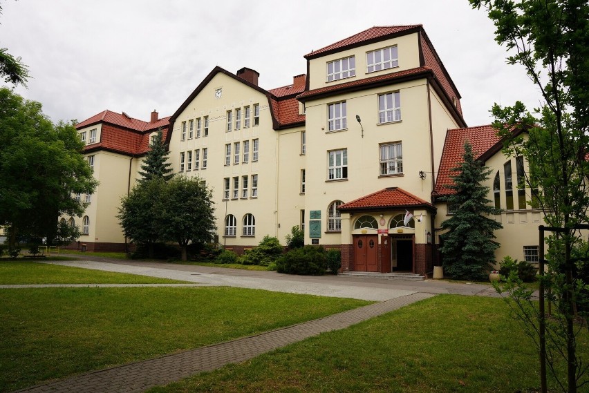 Dawny budynek Szkoły Morskiej w Tczewie, obecnie liceum.
