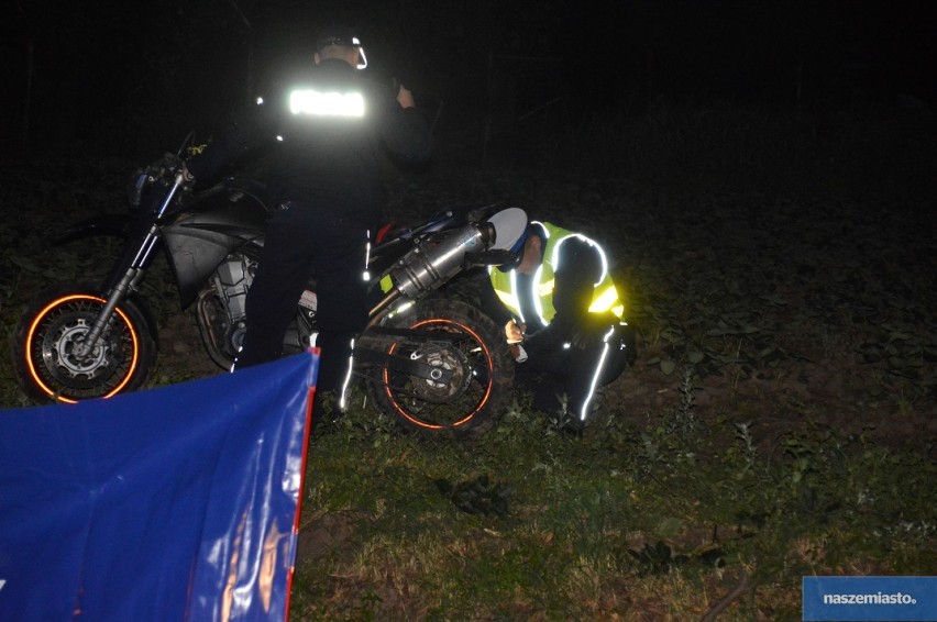 Śmiertelny wypadek na drodze Włocławek - Dobrzyń nad Wisłą. Nie żyje 31-letni motocyklista [zdjęcia, wideo]