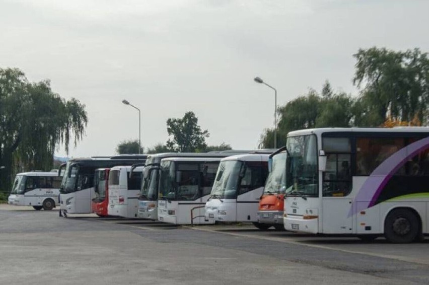 Nowy rozkład jazdy autobusów PKS Kłodzko od 1 września. Zobacz! 