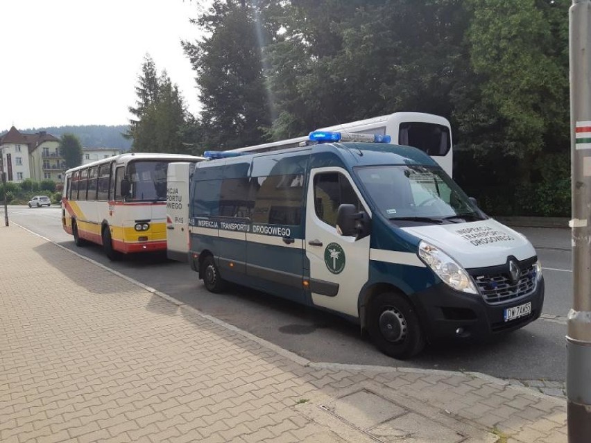 Katastrofalny stan techniczny autobusu. Do tragedii mogło dojść w każdej chwili! 