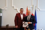 Burmistrz Brzegu spotkał się z nowym prezesem SIM Opolskie. Na terenie miasta ma powstać 316 mieszkań