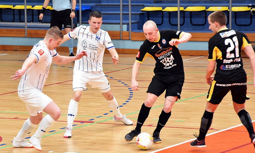 Futsal. W meczu I ligi BestDrive Futsal Piła zremisował z wiceliderem rozgrywek. Zobaczcie zdjęcia