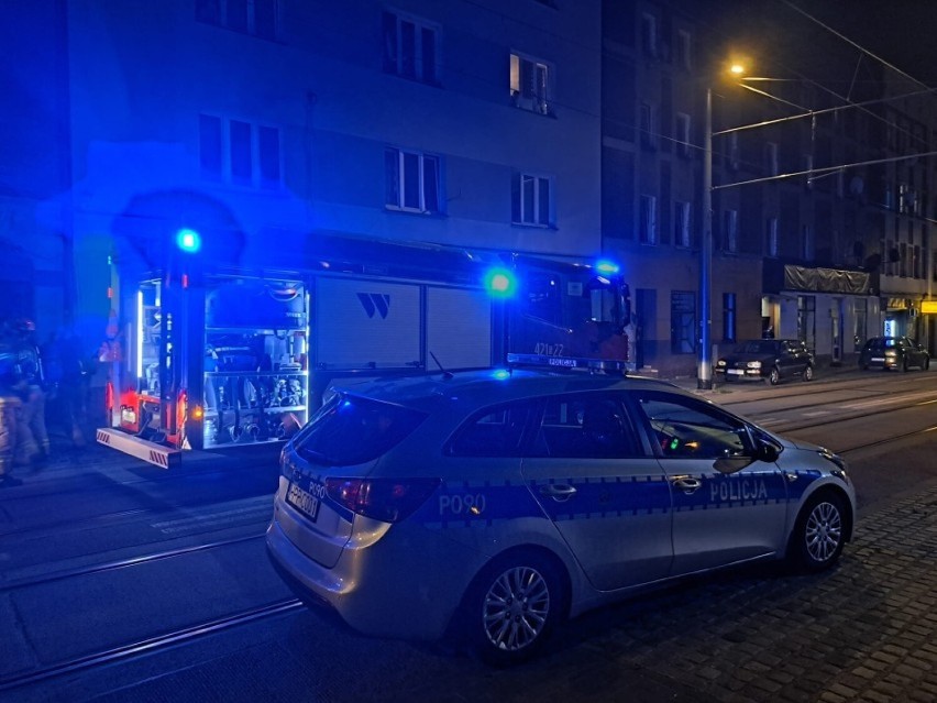 Pożar w Chorzowie na ul. Hajduckiej w kamienicy! Ewakuowano cztery osoby