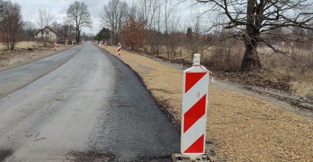 Przebudowa ul. Letniej rozpoczęła się we wrześniu 2021 roku, ale potrwa dłużej niż pierwotnie było to planowane 

Zobacz kolejne zdjęcia/plansze. Przesuwaj zdjęcia w prawo - naciśnij strzałkę lub przycisk NASTĘPNE