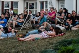 Kino na leżakach, czyli plenerowe letnie kino nad Karczewnikiem