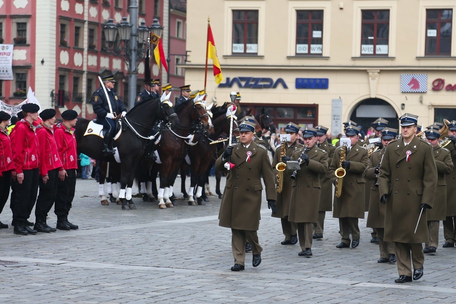 Pieśni patriotyczne na 11 listopada (SŁOWA PIOSENEK) - NaszeMiasto.pl