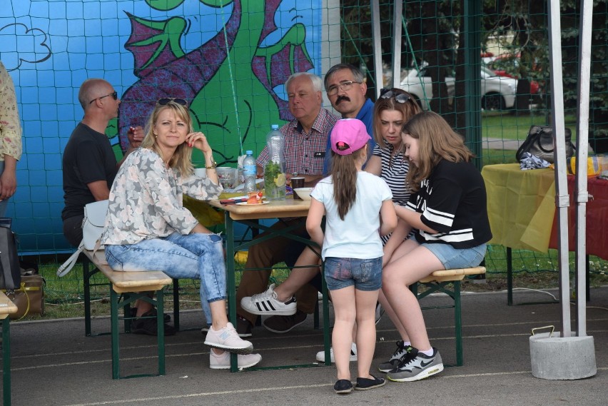 Piknik Integracyjny "Pokonajmy Bariery" w Zawierciu FOTO