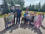 Dzieci z SP w Bielowicach odwiedziły Komendę Powiatową Policji w Opocznie