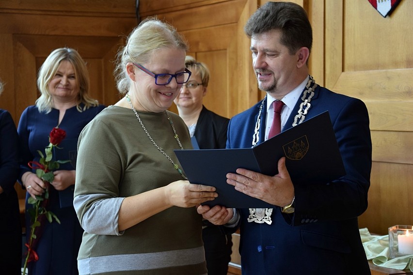 Dzień Edukacji Narodowej w Malborku. Nauczyciele nagrodzeni przez burmistrza