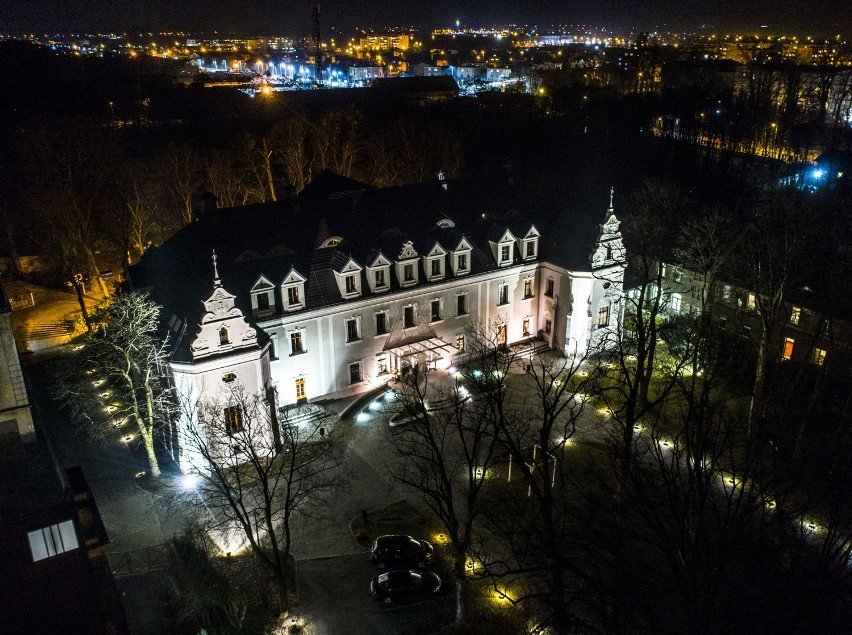 Lubliniec: zobaczcie nasze miasto nocą. Sfotografował je za pomocą drona Robert Neumann [zdjęcia]