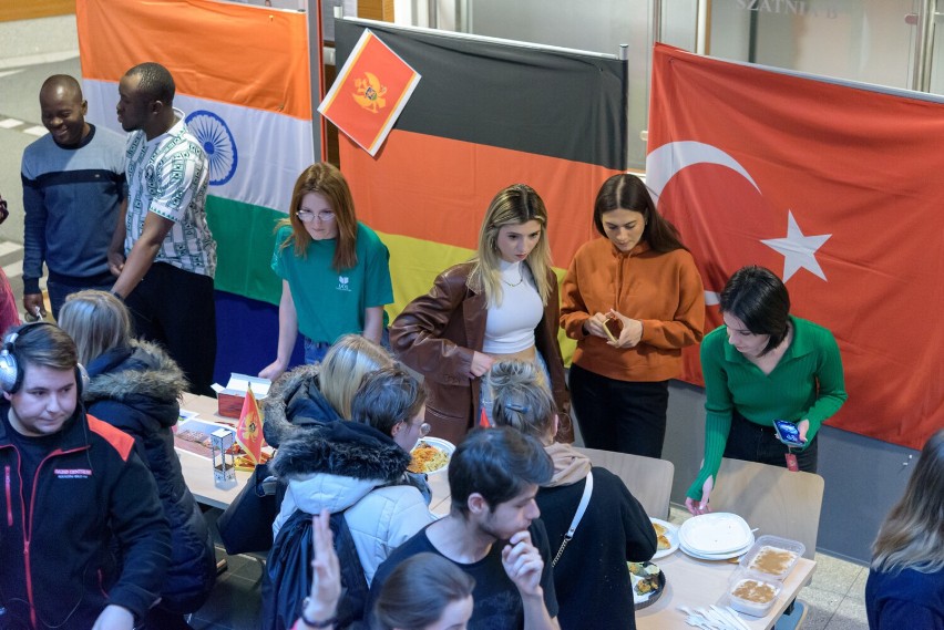 Erasmus Cafe na Politechnice Rzeszowskiej. Uczelnia powitała 33 studentów z zagranicy