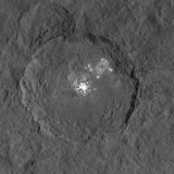 Wkrótce poznamy tajemnicę tajemniczego jasnego punktu na powierzchni planety karłowatej Ceres