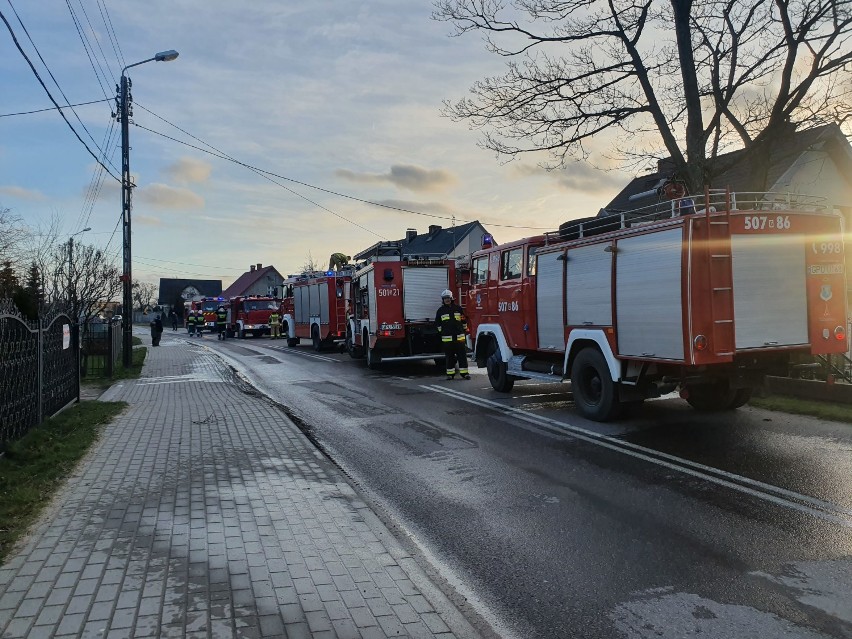 Pożar garażu na ul. Łąkowej w Żelistrzewie 20.02.2020