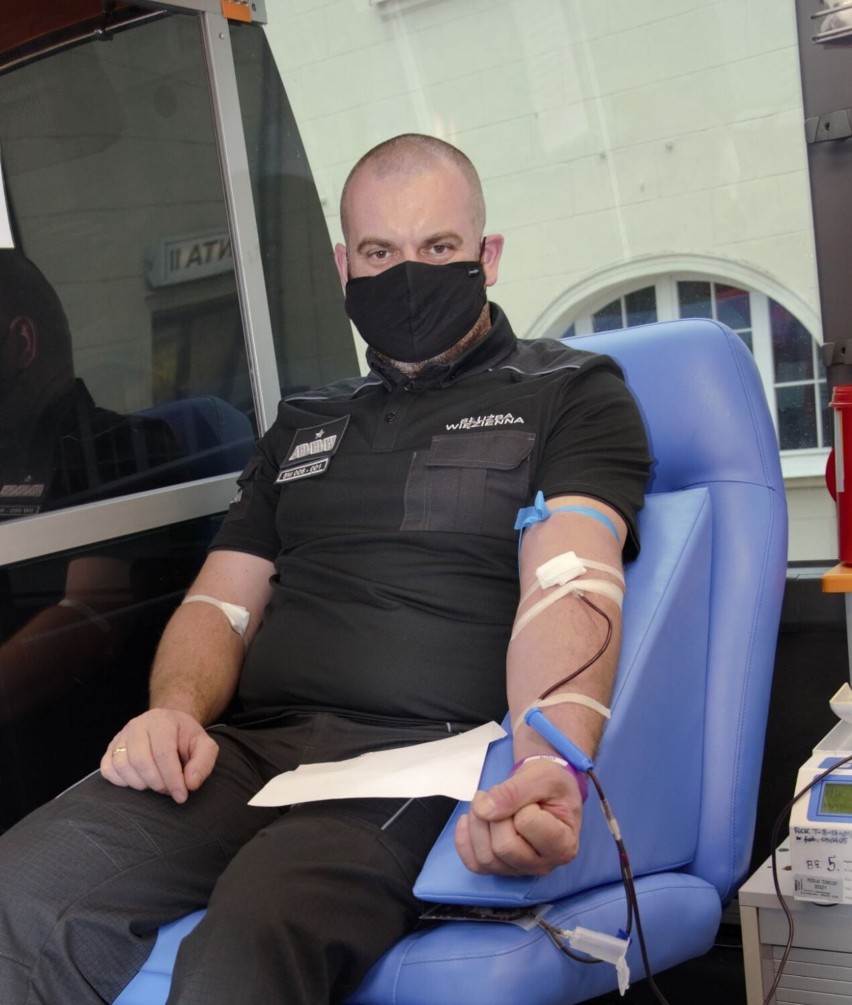 Funkcjonariusze SWWS oddali 21,6 litrów krwi! ZDJĘCIA