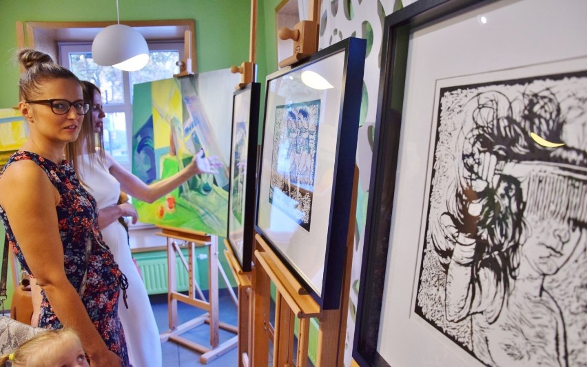 Wystawa grafiki i malarstwa Katarzyny Nolbert otwarta w Centrum Informacji Kulturalnej w Sieradzu