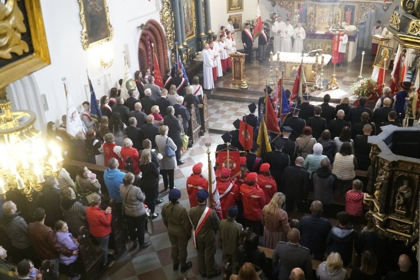 Gminne obchody w Zukowie jak zawsze pokierowały świętujących...