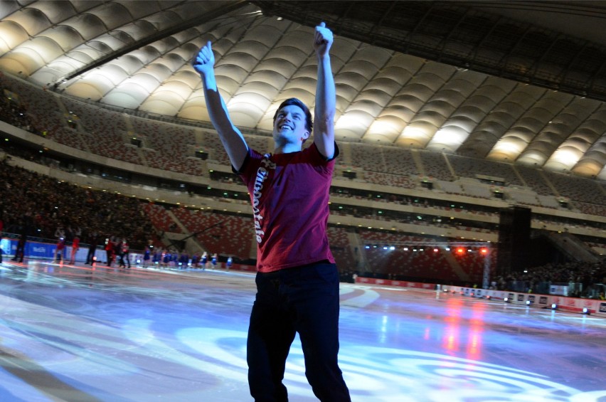 Kings on Ice. Popis łyżwiarskich umiejętności na Stadionie...