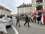 Święto Niepodległości w Wodzisławiu Śląskim. Spod pałacu przemaszerowali do kościoła. Było bardzo uroczyście - zobacz ZDJĘCIA