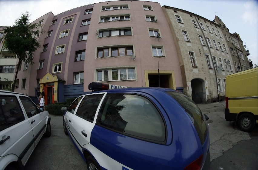 Legnica: Proces rodziców Kacperka, który wypadł z okna