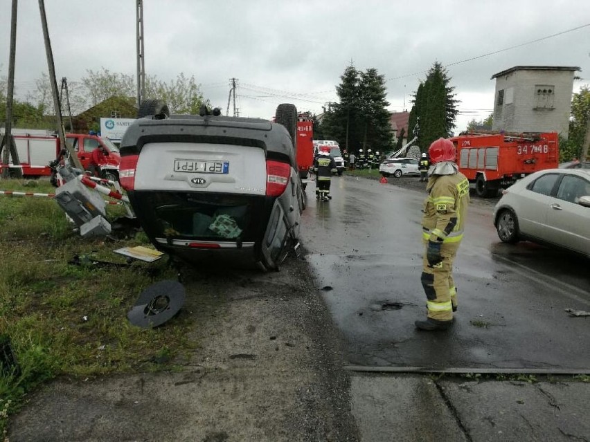 Wypadek na przejeździe kolejowym w Babach. We wtorek, 14...
