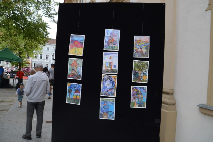 Rawicz. Muzyczne powitanie lata na rawickim rynku. Przed publicznością wystąpili artyści z naszych okolic [ZDJĘCIA]