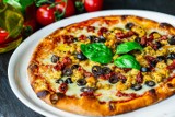 Międzynarodowy Dzień Pizzy. Gdzie zjesz dobrą pizzę w Tomaszowie Mazowieckim? Głosuj, która najlepsza!