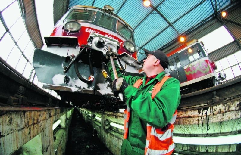 Choć w tym roku na naprawę pociągów przeznaczono 3,5 mln zł,...