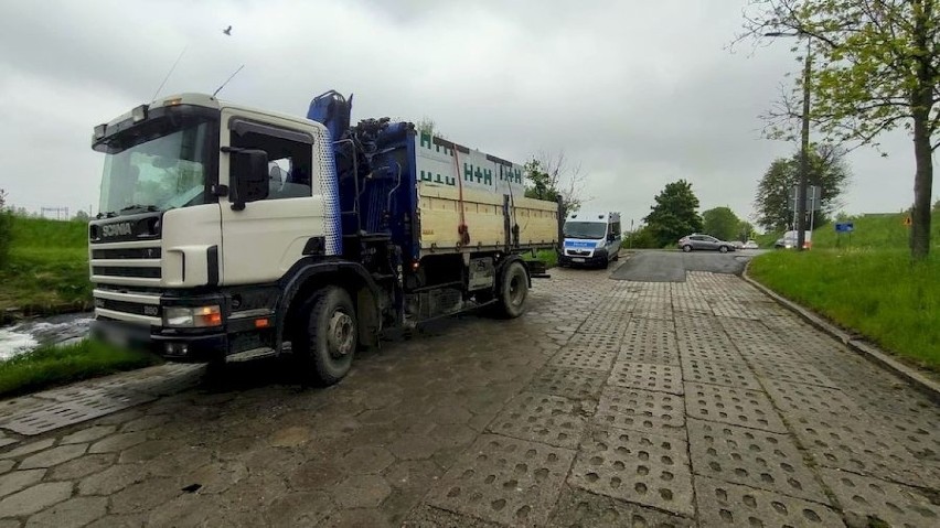 Gdańsk: Pijany kierowca ciężarówki zatrzymany. Jechał bez pasów, wydmuchał ponad pół promila [ZDJĘCIA]