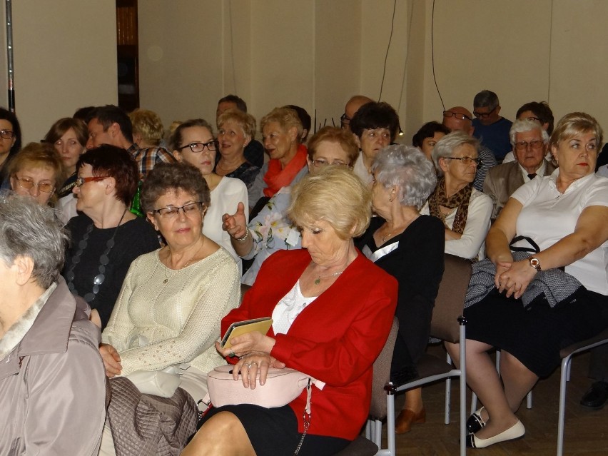 Człowiek w obliczu wojennej traumy. Spektakl teatru Wpół do czwartej [ZDJĘCIA]