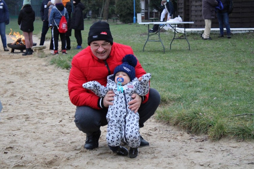 Pomaganie to radość! Oto najweselsze zdjęcia wykonane podczas WOŚP w Koninie [FOTO]