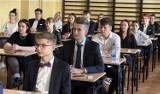 Matura 2023. Wieluńskie szkoły wyróżniają się wysokim odsetkiem zdanych egzaminów. Sprawdź, jaki były wyniki w liceach i technikach