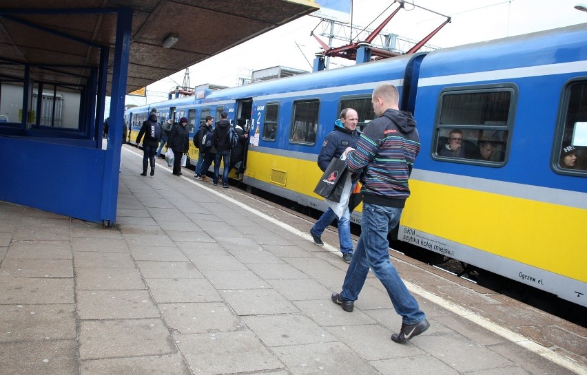 Przetarg na kontrolę biletów w pociągach SKM bada prokuratura