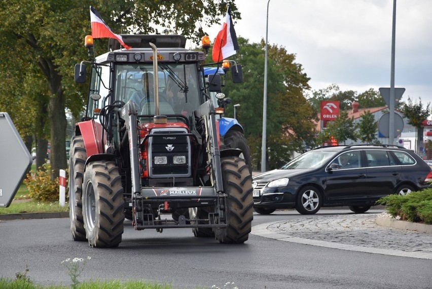 Rolnicy znowu wyjechali  na drogi. Uważajcie na utrudnienia!