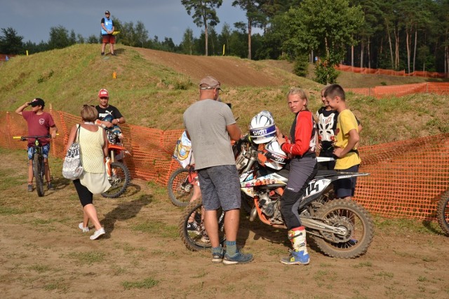 Międzynarodowe Motocrossowe Mistrzostwa Strefy Polski Północnej dostarczyły kibicom niezapomnianych wrażeń.